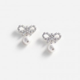 Women Micro Bow Pearl Earrings | Self Portrait Jewellery