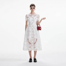  Vestido midi feminino de algodão branco com renda e botões | Vestidos para autorretrato